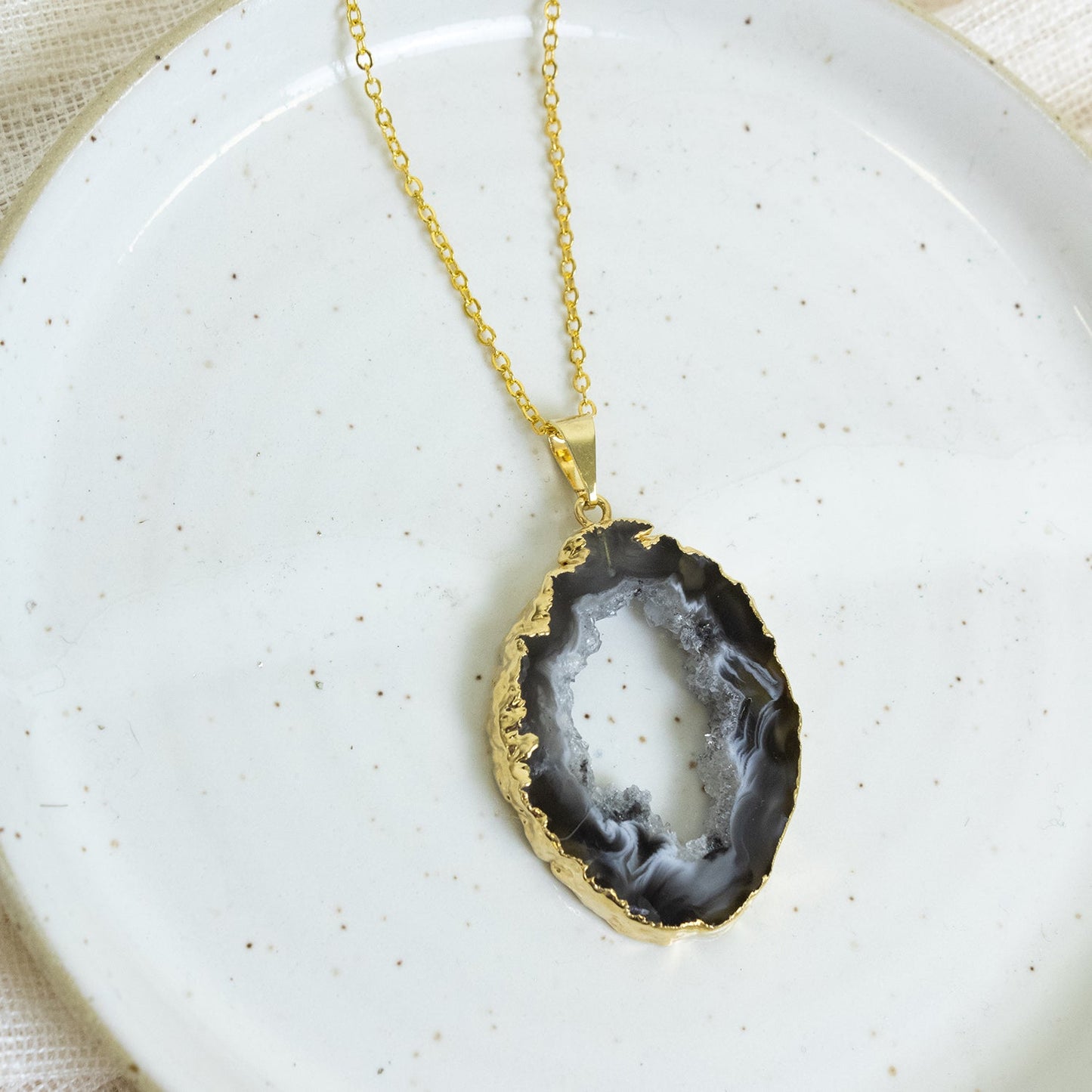 Druzy Agate Pendant - Muse + Moonstone